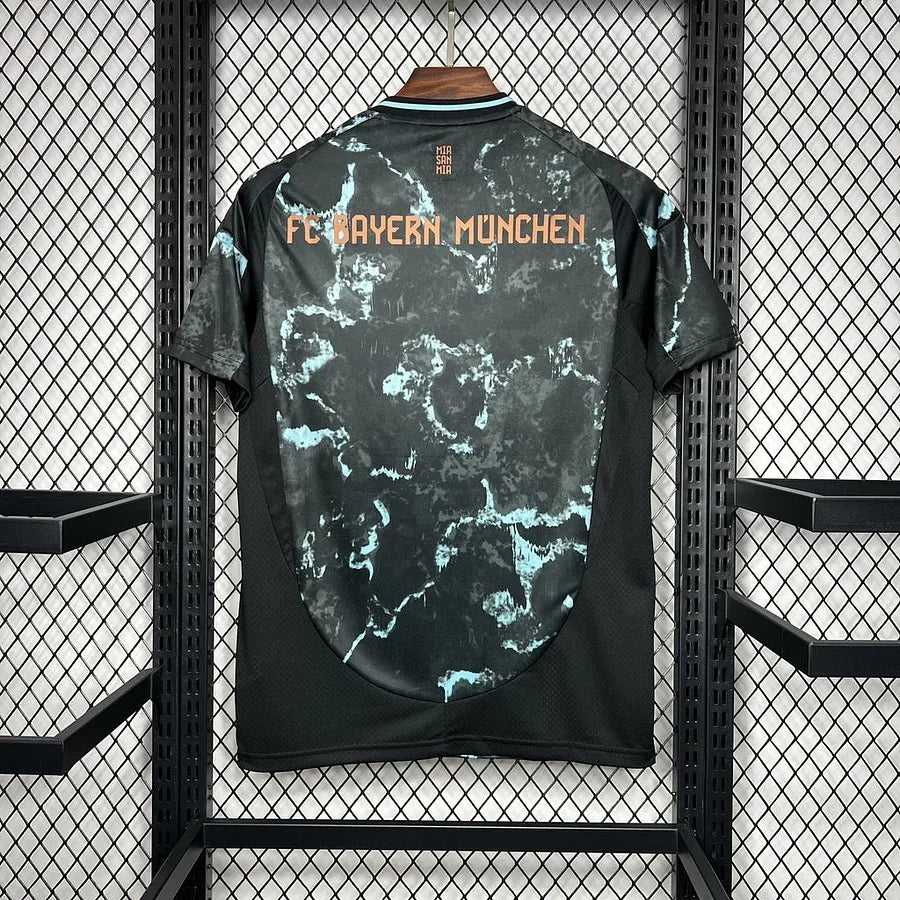 Camiseta visitante del Bayern Múnich 2025