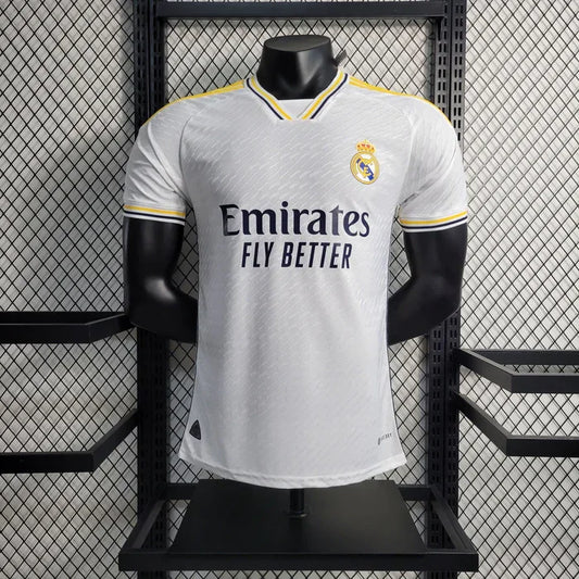 Camiseta del Real Madrid temporada 2023-2024 versión jugador local