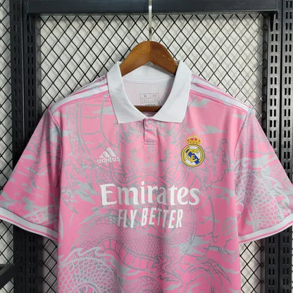 Camiseta del Real Madrid temporada 2023-2024 edición especial Dragón Rosa