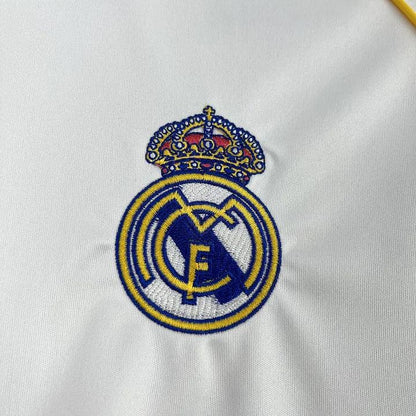 Camiseta de futbol local del Real Madrid 2025 2026