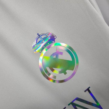 Camiseta de futbol Real Madrid Balmain blanca 2023 2024
