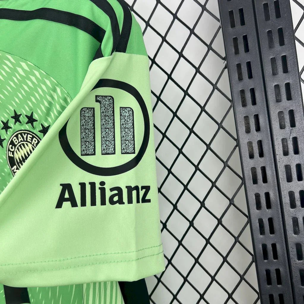 Camiseta de portero del Bayern Múnich 2025-26