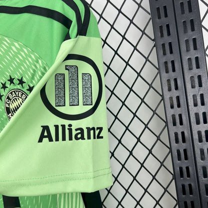 Camiseta de portero del Bayern Múnich 2025-26