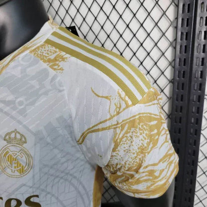 Camiseta del Real Madrid temporada 2023-2024 edición limitada dorada