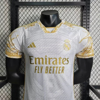 Camiseta del Real Madrid temporada 2023-2024 edición limitada dorada