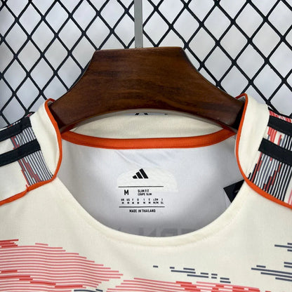 Camiseta visitante del Bayern Munich 2025-26