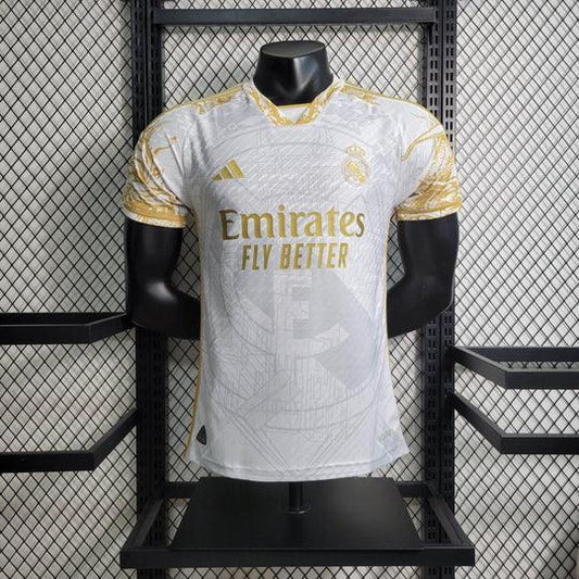 Camiseta del Real Madrid temporada 2023-2024 edición limitada dorada
