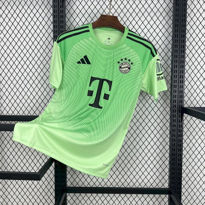 Camiseta de portero del Bayern Múnich 2025-26