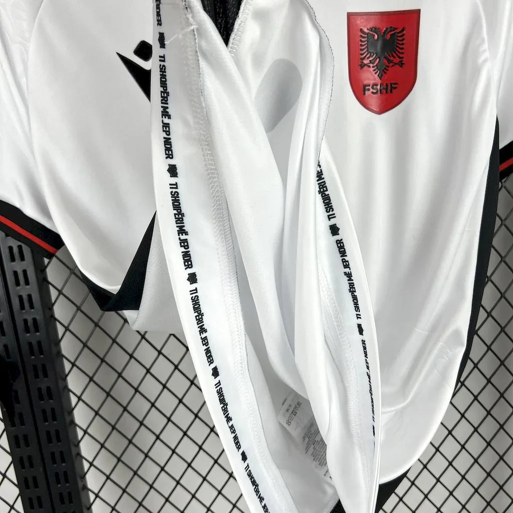 Camiseta de visitante de Albania 2025