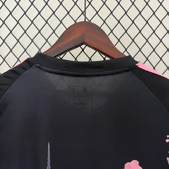 Camiseta japon temporada 2023-2024 edicion especial dragon negro y rosa