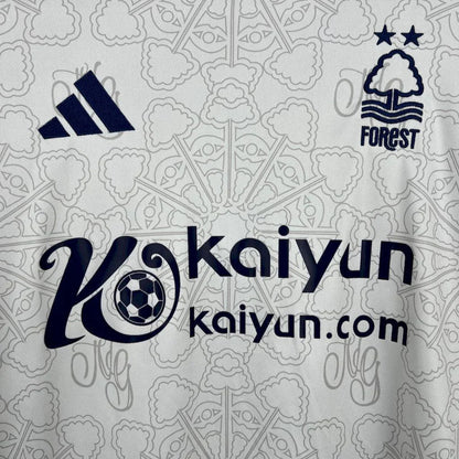 Camiseta de visitante Nottingham Forest 2025-26