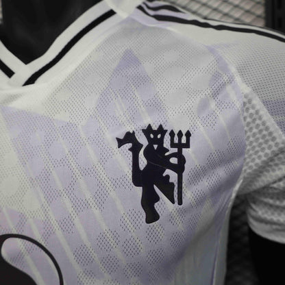 Camiseta visitante Manchester United 2025-26