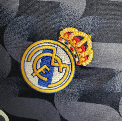 Camiseta visitante del Real Madrid temporada 2023-2024