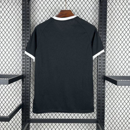 Camiseta conceptual del Ajax 2025-26