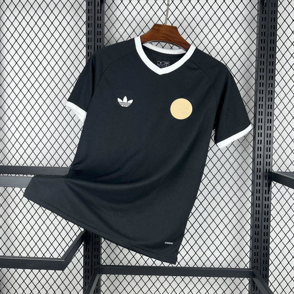 Camiseta conceptual del Ajax 2025-26