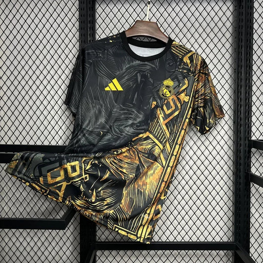 Camiseta concepto futbol real madrid 2024 2025
