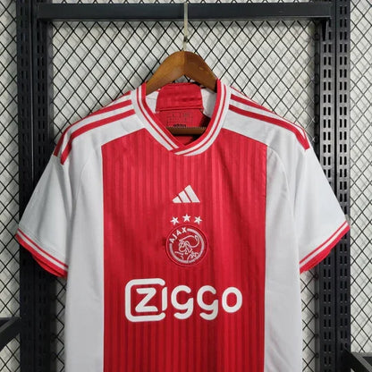 Camiseta local del Ajax temporada 2023-2024
